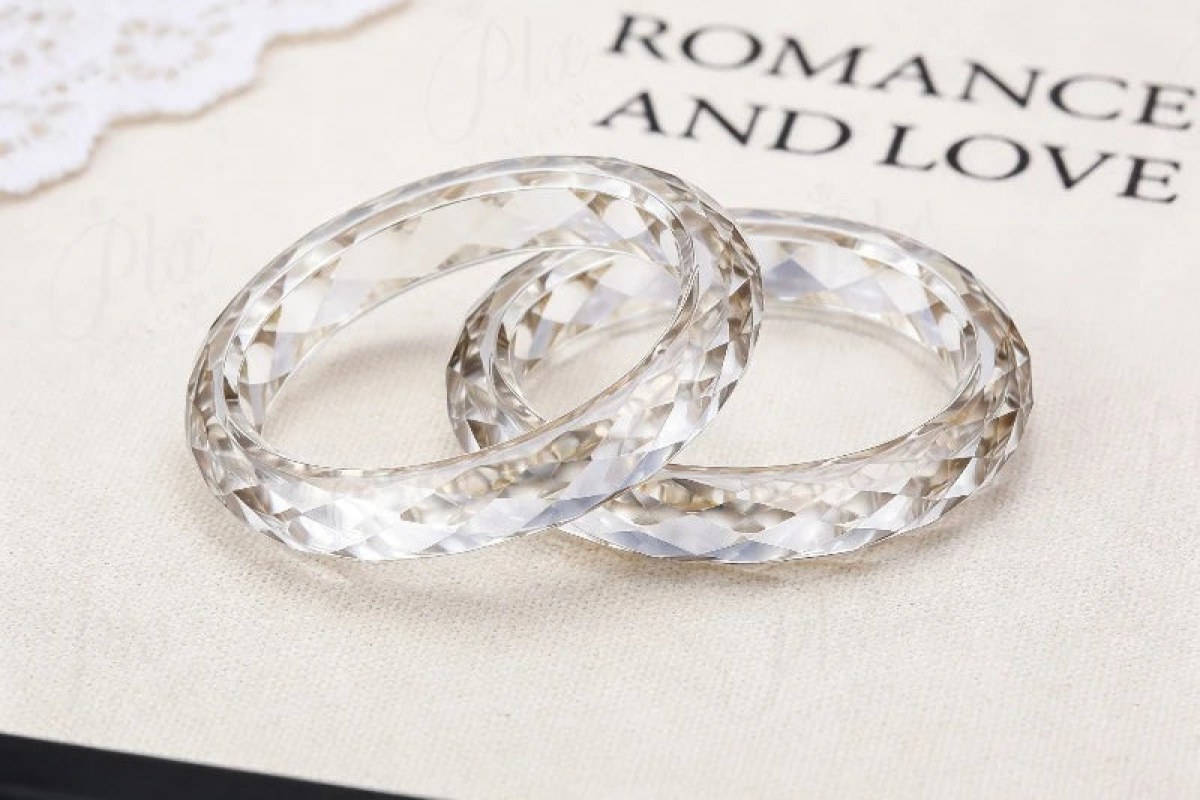 Moissanite Colour & Clarity: What D-Color VVS1 Really Means