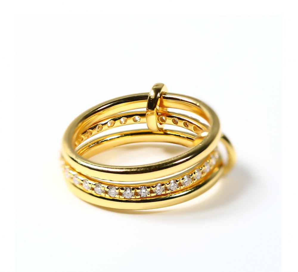 Customizable Moissanite Ring MG084