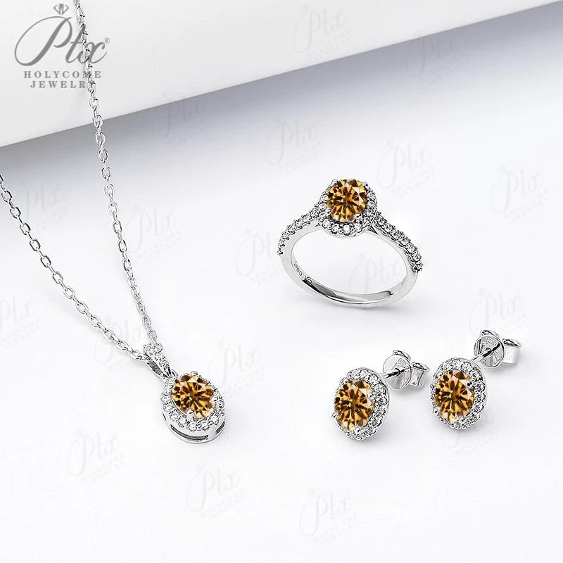 Round Moissanite Earrings - Design 3